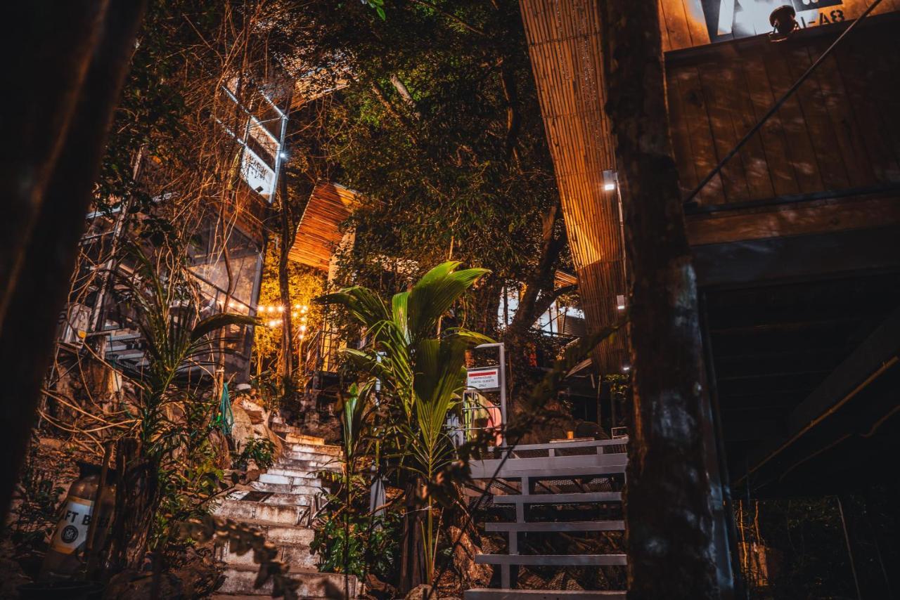 Warehouse Hostel Koh Tao Exteriör bild