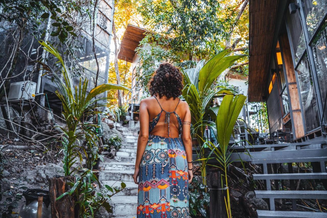 Warehouse Hostel Koh Tao Exteriör bild