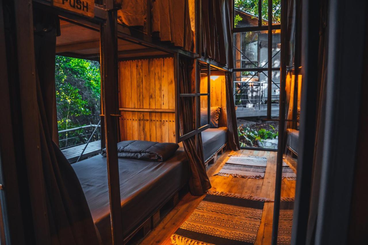 Warehouse Hostel Koh Tao Exteriör bild